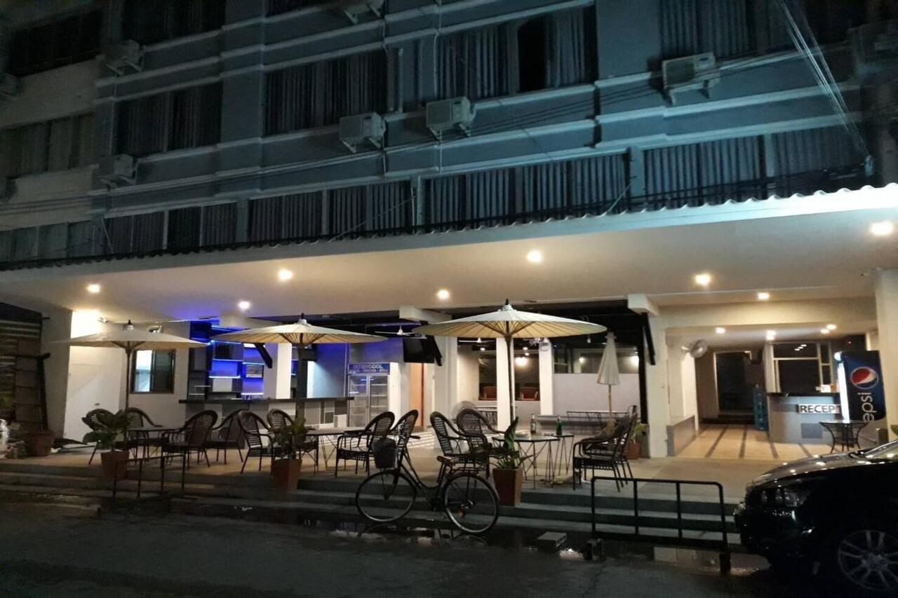 Happy Bou Jomtien Hotel Pattaya Luaran gambar